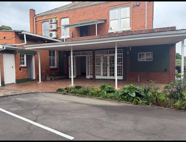 150M² MEDICAL SUITE TO LET IN PIETERMARITZBURG CENTRAL